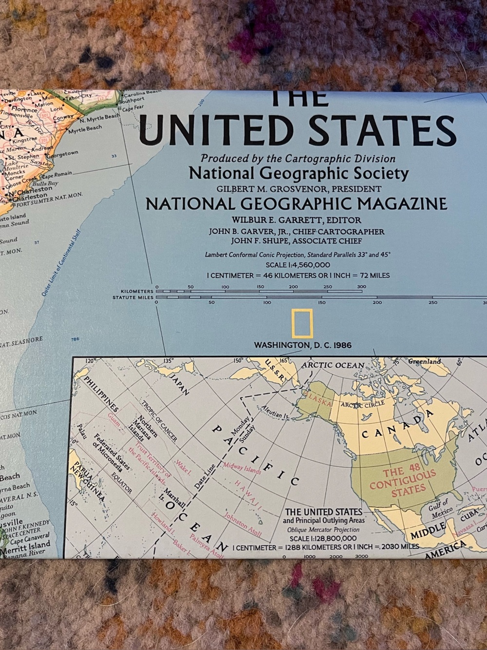 National Geographic Yellow Desk Caddy with Logo - Picture 4 of 8